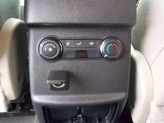 Ford Explorer 2014 photo 19